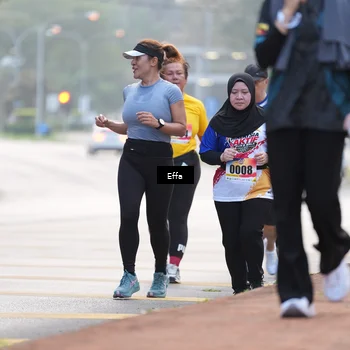Runner Photo 8204781