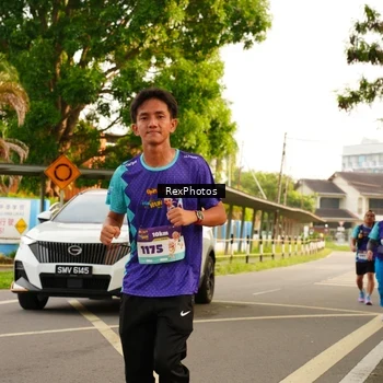 Runner Photo 8204795