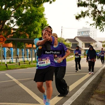 Runner Photo 8204835
