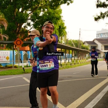 Runner Photo 8204847