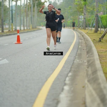 Runner Photo 8204900