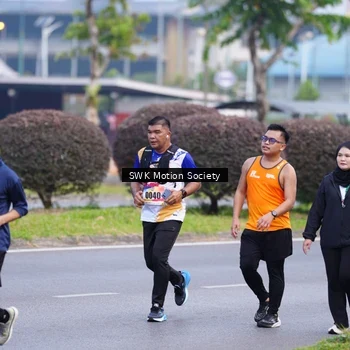 Runner Photo 8204913