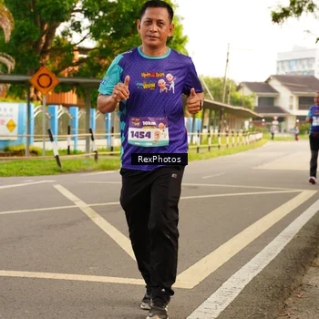 Runner Photo 8204917