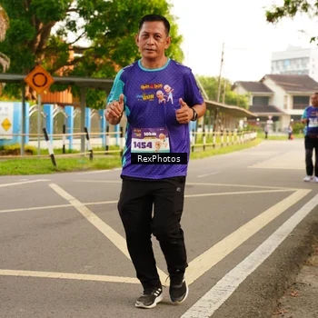 Runner Photo 8204918