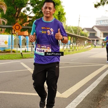 Runner Photo 8204938