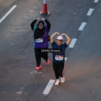 Runner Photo 8204940