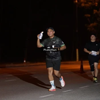 Runner Photo 8204943