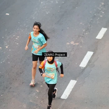 Runner Photo 8204973