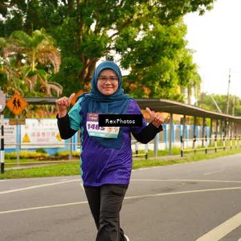 Runner Photo 8205001