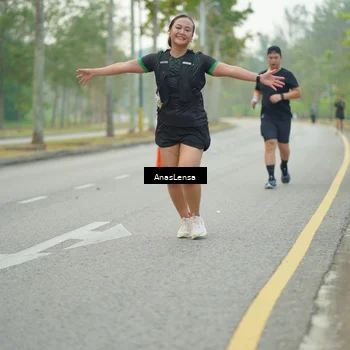 Runner Photo 8205024