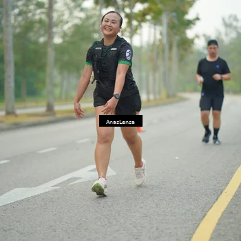 Runner Photo 8205038