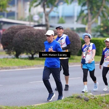 Runner Photo 8205043