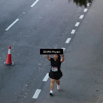 Runner Photo 8205054