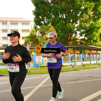 Runner Photo 8205070