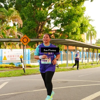 Runner Photo 8205101