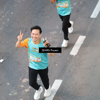 Runner Photo 8205222