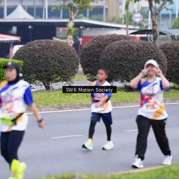 Runner Photo 8205256