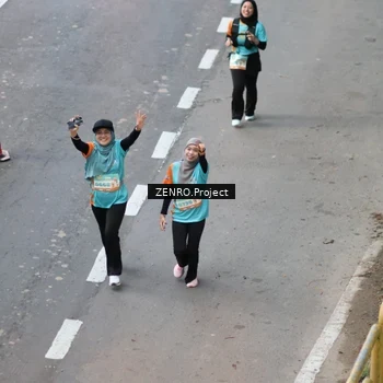Runner Photo 8205346