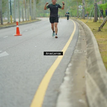 Runner Photo 8205351