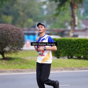 Runner Photo 8205358