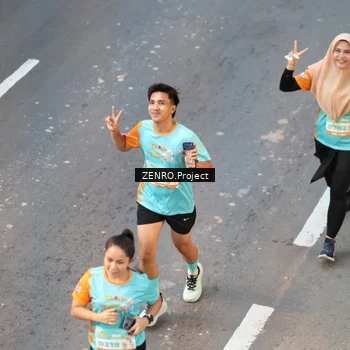 Runner Photo 8205402