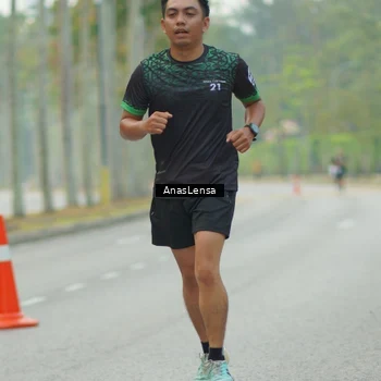 Runner Photo 8205449