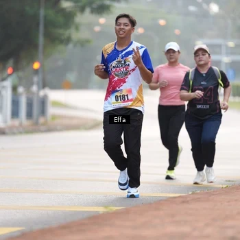 Runner Photo 8205450