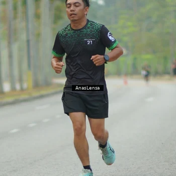 Runner Photo 8205451