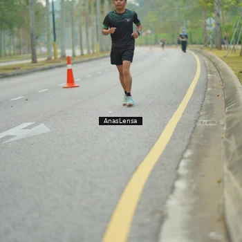 Runner Photo 8205457
