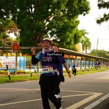 Runner Photo 8205755