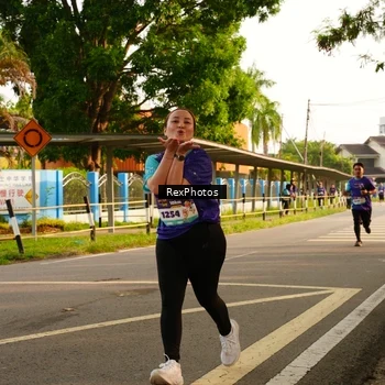 Runner Photo 8205779