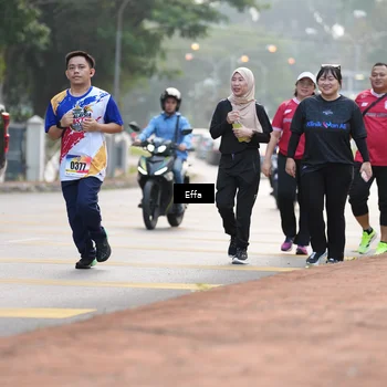 Runner Photo 8205809