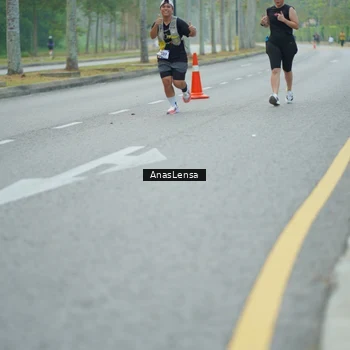 Runner Photo 8205822