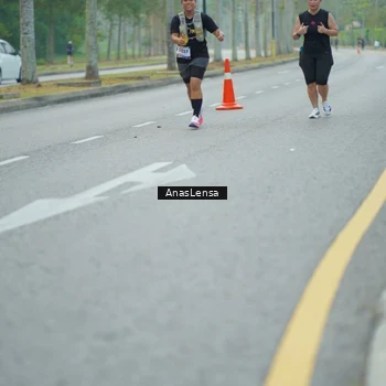 Runner Photo 8205831