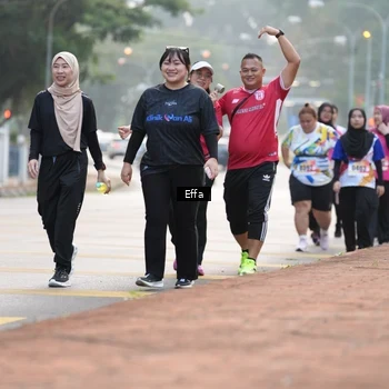Runner Photo 8205846