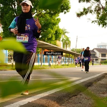 Runner Photo 8205913
