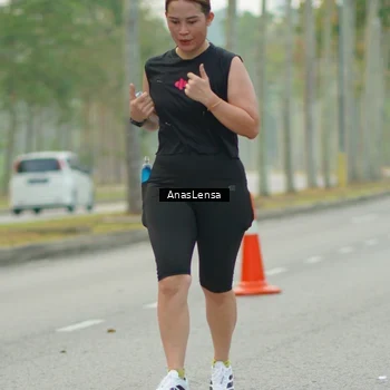 Runner Photo 8205975