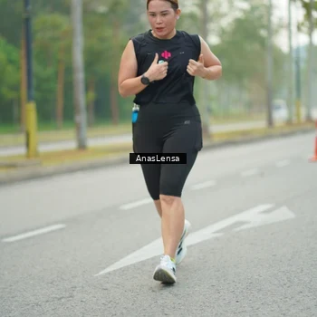 Runner Photo 8205990