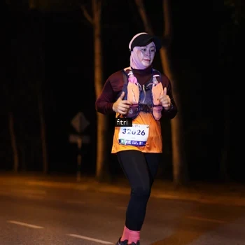 Runner Photo 8206000