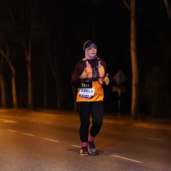 Runner Photo 8206009