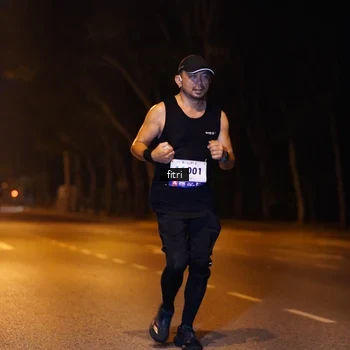 Runner Photo 8206028