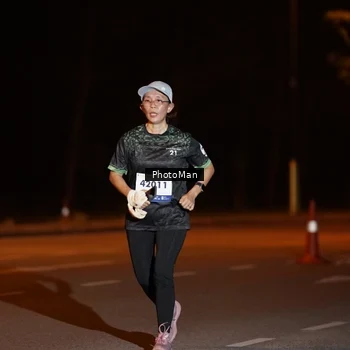 Runner Photo 8206037