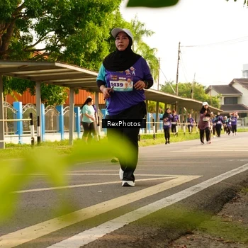 Runner Photo 8206042