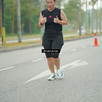 Runner Photo 8206062
