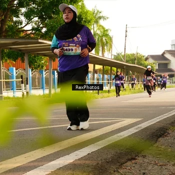 Runner Photo 8206074
