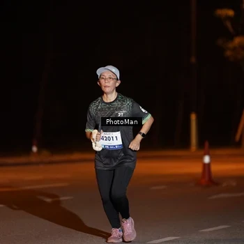 Runner Photo 8206077
