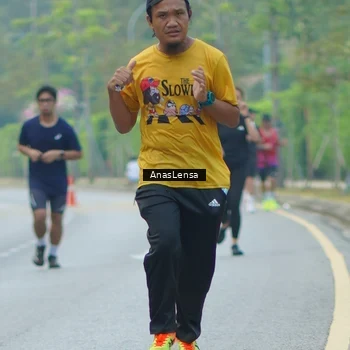 Runner Photo 8206180