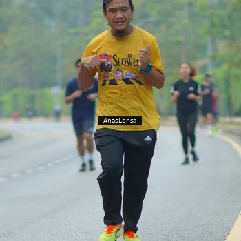 Runner Photo 8206191