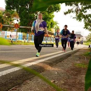 Runner Photo 8206240