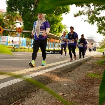 Runner Photo 8206243